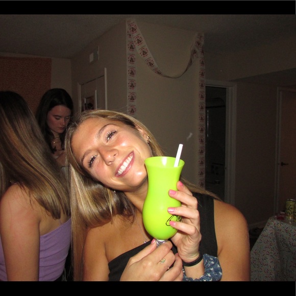 Meet your Posher, Audrey - Picture 1 of 1